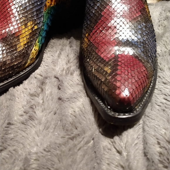 Like New Python Boots - Picture 2 of 8
